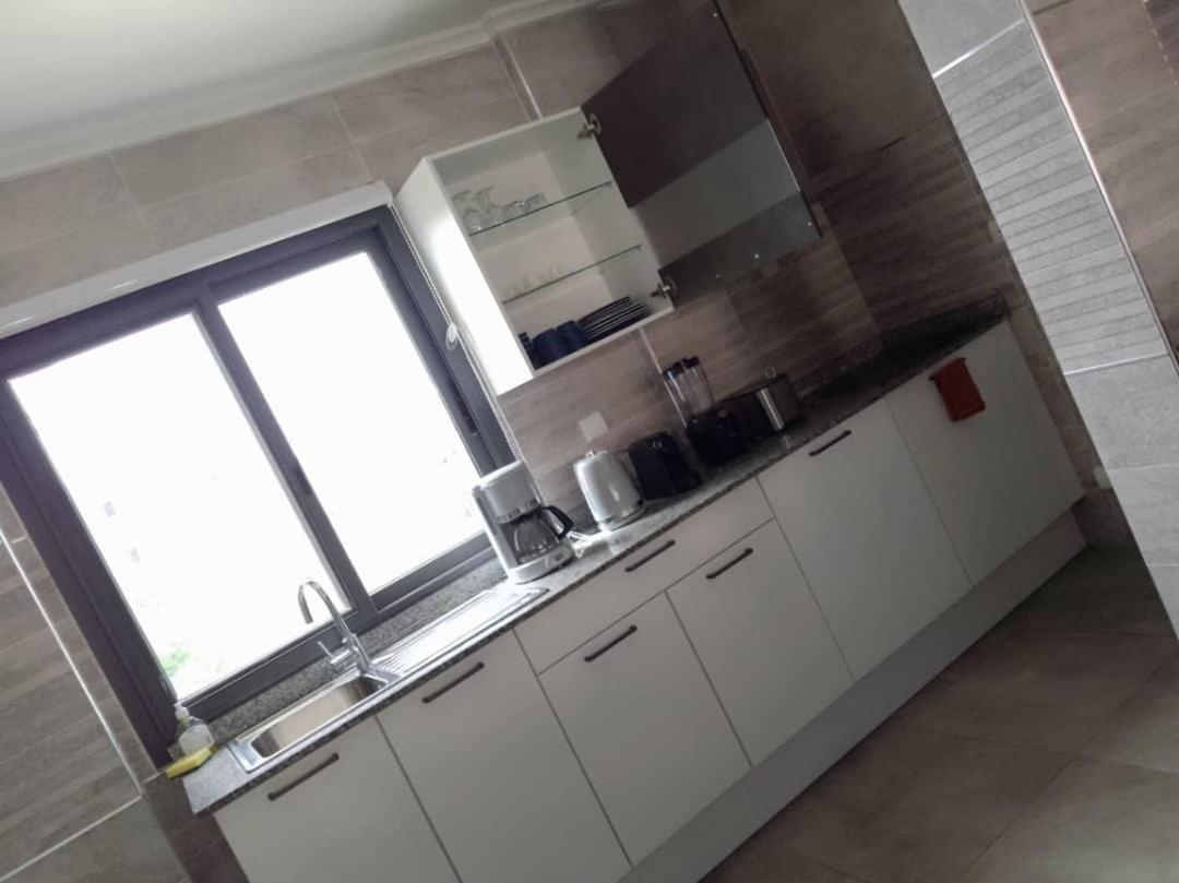 داكاغْ Luxury Suites Chester One المظهر الخارجي الصورة