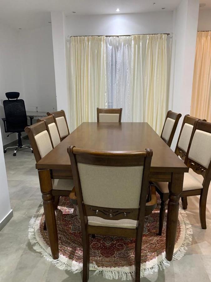 داكاغْ Luxury Suites Chester One المظهر الخارجي الصورة
