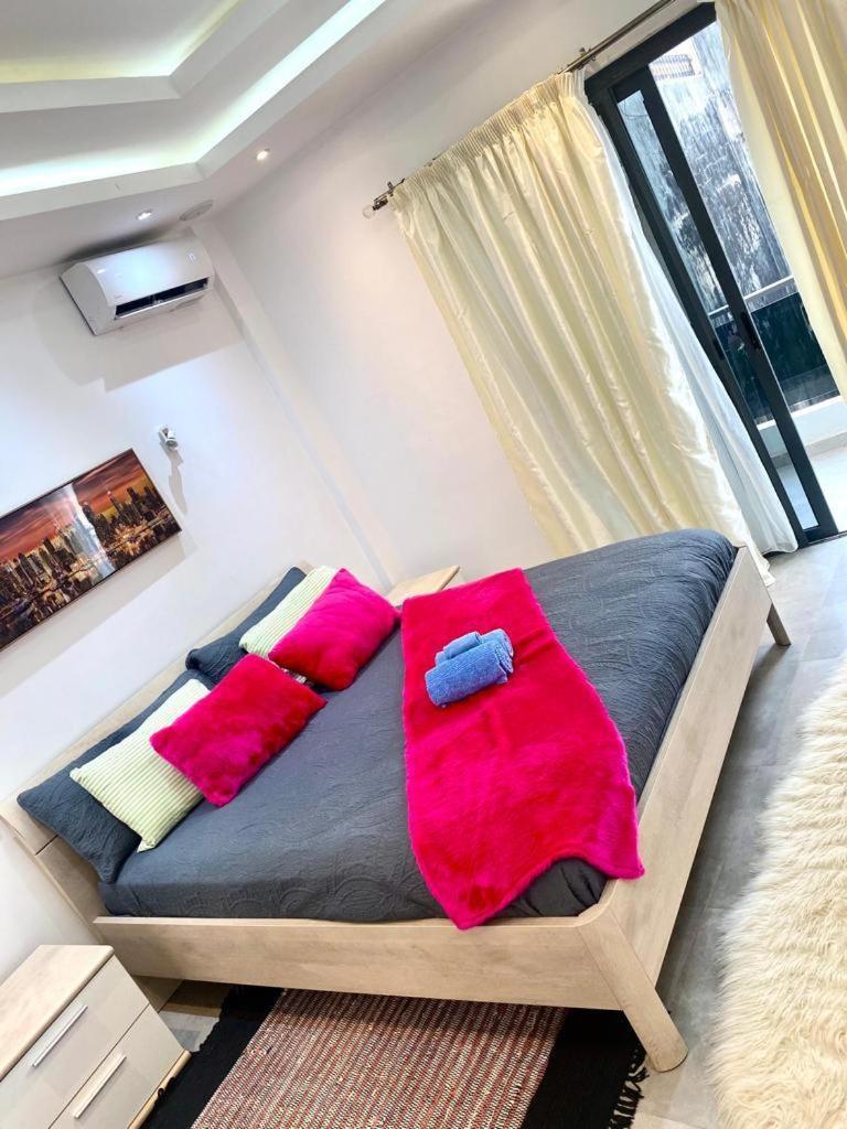 داكاغْ Luxury Suites Chester One المظهر الخارجي الصورة