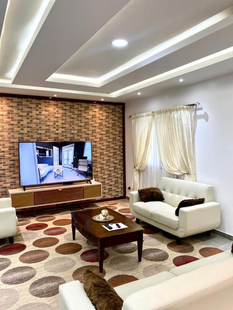 داكاغْ Luxury Suites Chester One المظهر الخارجي الصورة