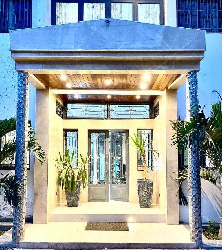 داكاغْ Luxury Suites Chester One المظهر الخارجي الصورة